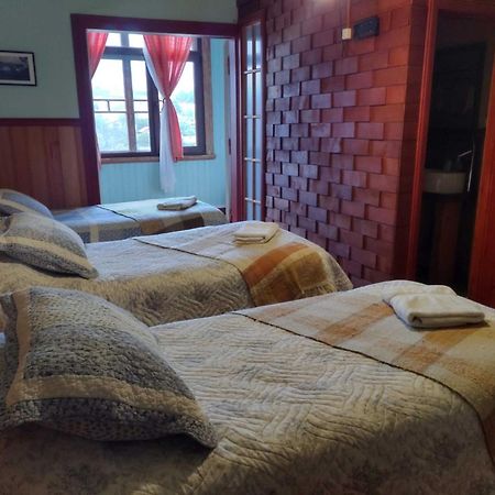 푸에르토바라스 Hostal Florencia 아파트 외부 사진
