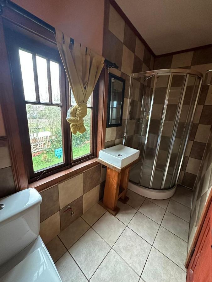 푸에르토바라스 Hostal Florencia 아파트 외부 사진