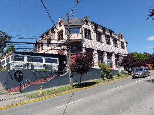 푸에르토바라스 Hostal Florencia 아파트 외부 사진