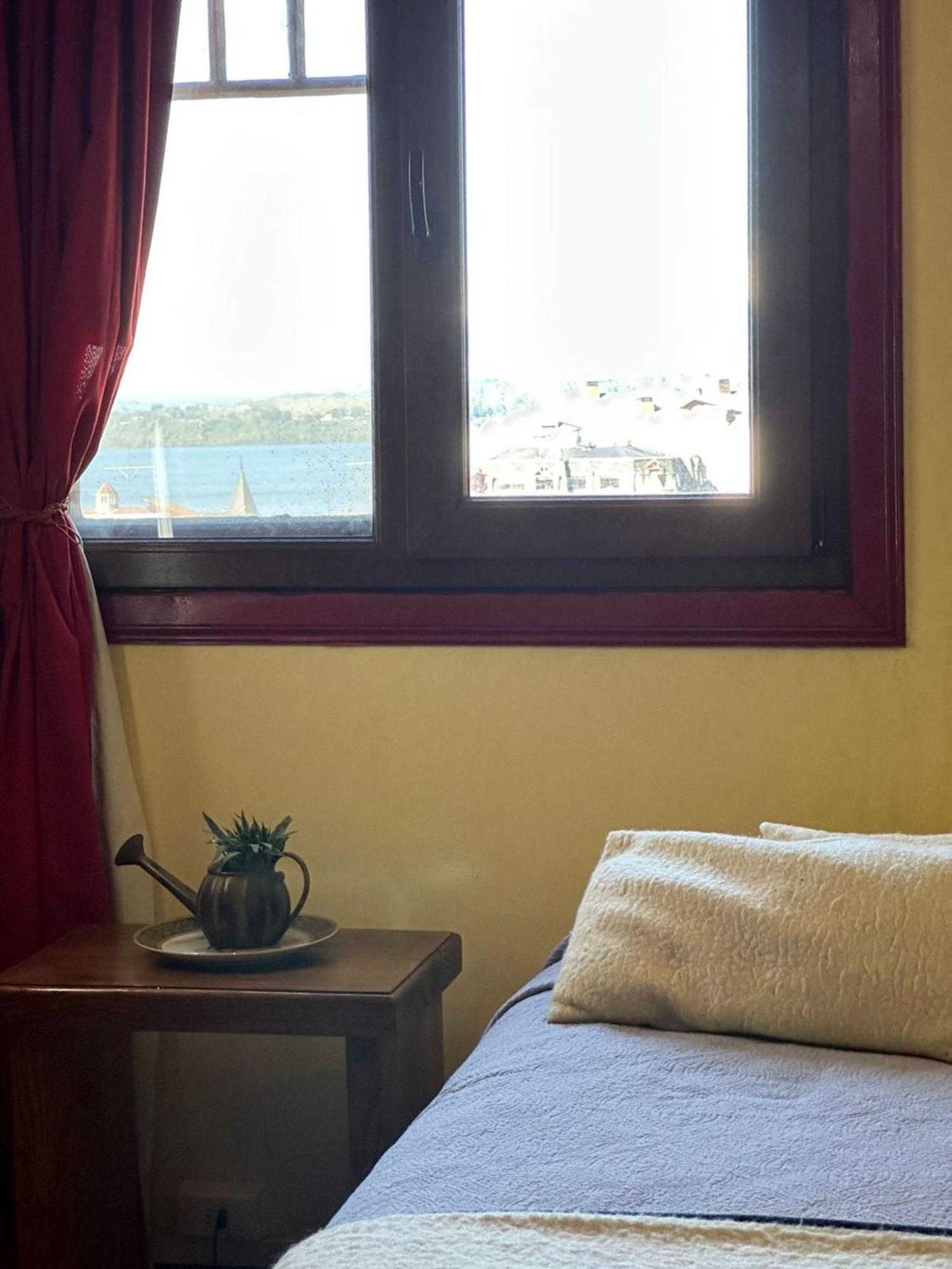 푸에르토바라스 Hostal Florencia 아파트 외부 사진